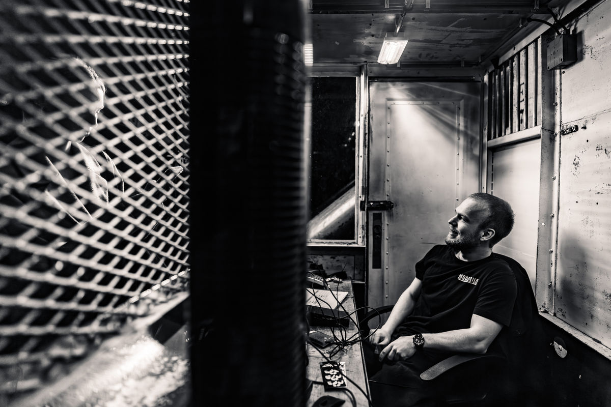 Loading... just a sec